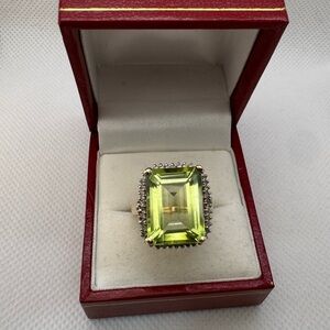 10k genuine green tourmaline and diamond ring